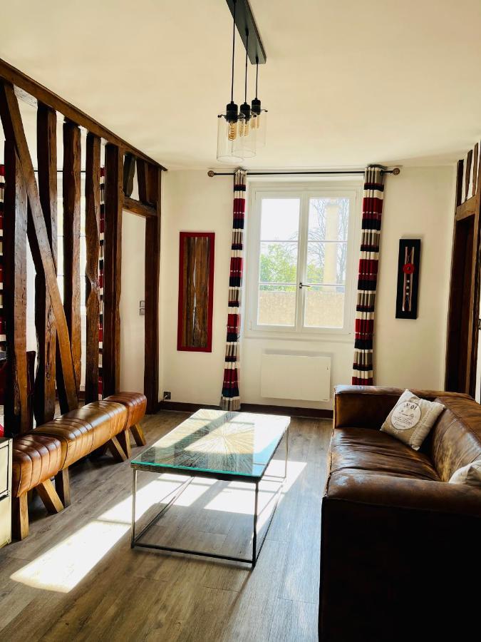Le relais d'Eugènie en hyper centre-ville Compiègne Esterno foto