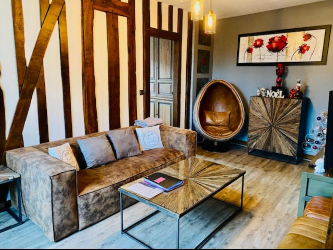 Le relais d'Eugènie en hyper centre-ville Compiègne Esterno foto